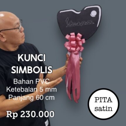 Dqueen Florist - Kunci Simbolis Motor Vespa Unik Hadiah Kejutan Undian