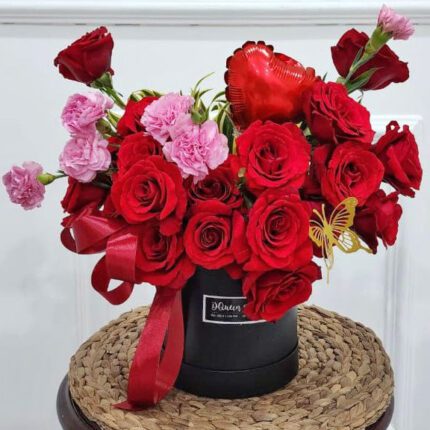 Dqueen Florist - Bunga Box Mawar Merah Pink Segar Fresh Gift Karangan Bunga