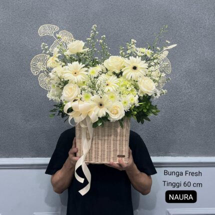 Dqueen Florist - Bunga keranjang fresh - Custom - Jakarta - Promo - Anniversary - Ulang Tahun - Kelahiran