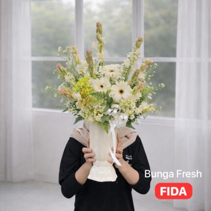 Dqueen Florist - Bunga Vas Fresh - " FIDA" - Bloombox - custom -  ultah - birthday - anniversary - pembukaan toko - hantaran - murah - ready stock - stok - jakarta - instan - kelahiran bayi - kematian - bunga ucapan - balon - bunga meja - standing flowers